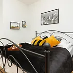 Central Studio Apartment Marszalkowska By Renters
